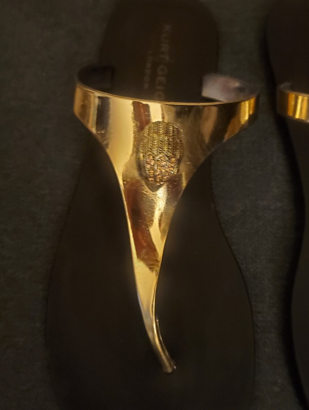 KURT GEIGER Women's Gold Metallic MADDISON TBar Thong Sandals NWOT WOB SIZE 10 - Picture 8 of 10